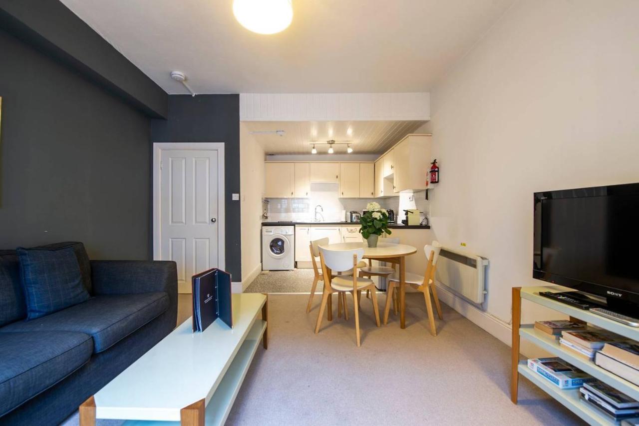 Joivy Perfect Location! Charming Rose St Apt For Couples Appartement Edinburgh Buitenkant foto