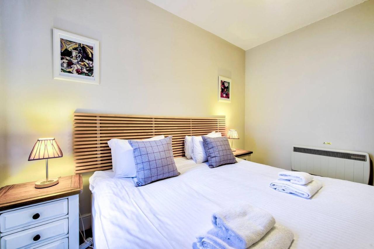 Joivy Perfect Location! Charming Rose St Apt For Couples Appartement Edinburgh Buitenkant foto